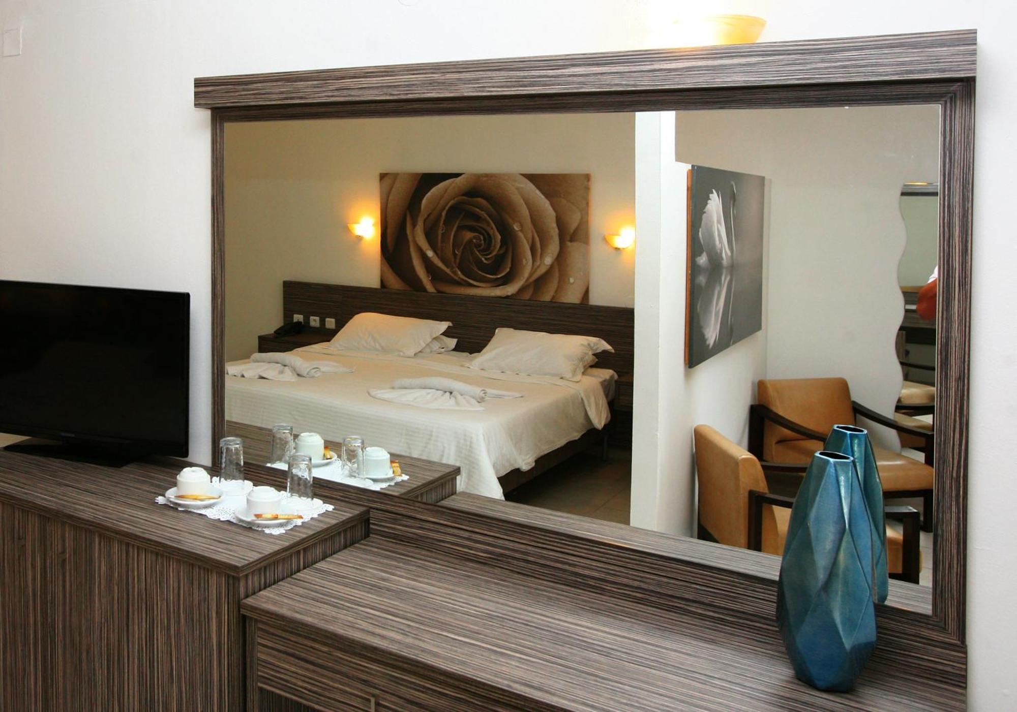 Eurohotel Katrin Suites (Adults Only) Hersonissos  Exteriér fotografie